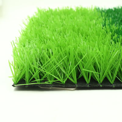 10500 puntos/m2 Densidad Césped sintético verde personalizado para el campo de fútbol