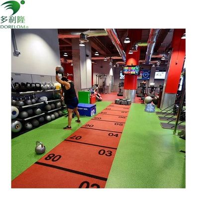 Pisos deportivos Balanza de ejercicios Césped artificial para el gimnasio